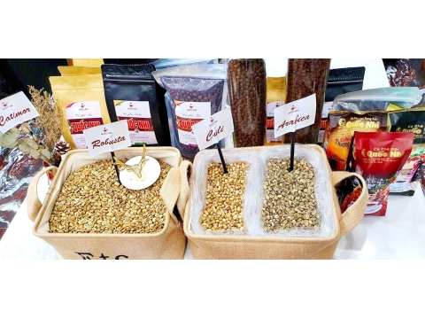 KHÔNG GIAN CỬA HÀNG